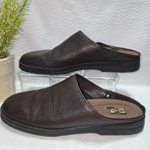 WOMENS BROWN LEATHER SLIP ON MULES BY BRAZIL SIZE 11 EUC - Picture 2 of 10